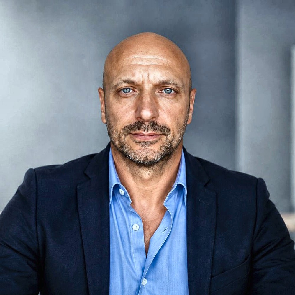 Porträt von Prof. Dr. rer. nat. Lucio Damiano